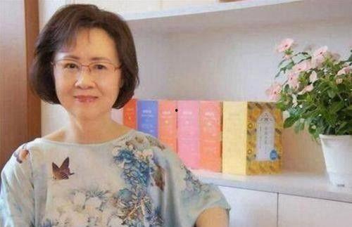 琼瑶的老师蒋仁照片